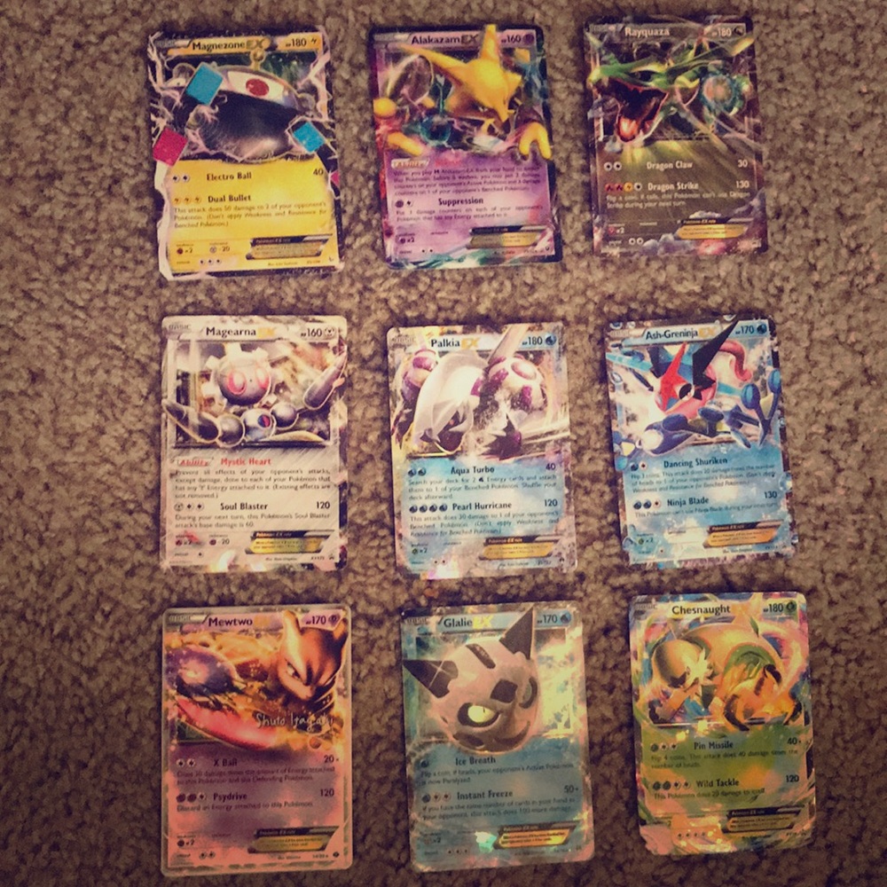 New 9 EX Pokémon Trading cards.